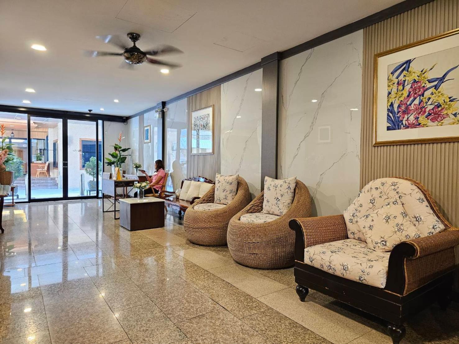 Dynasty Inn Bangkok Ngoại thất bức ảnh